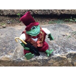 Russ Berrie Leopold Frog Lil Romantic Collection #2656 Shelf Sitter Plush